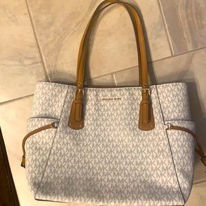 MK shoulder bag